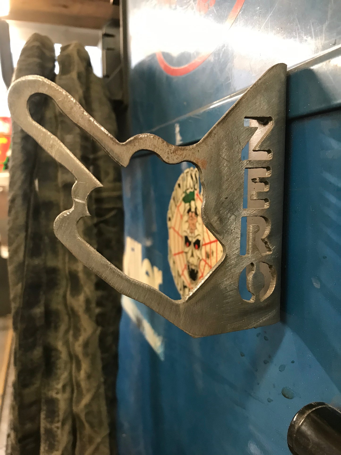 Zero "f's" Hanger Pair